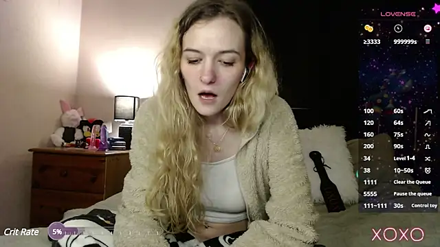 Snapshot of EllieeRose chatting on 18, 3, 2025 EllieeRose online show from 18, 3, 2025