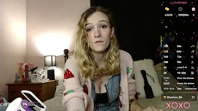 Snapshot of EllieeRose chatting on 21, 9, 2025 EllieeRose online show from 21, 9, 2025