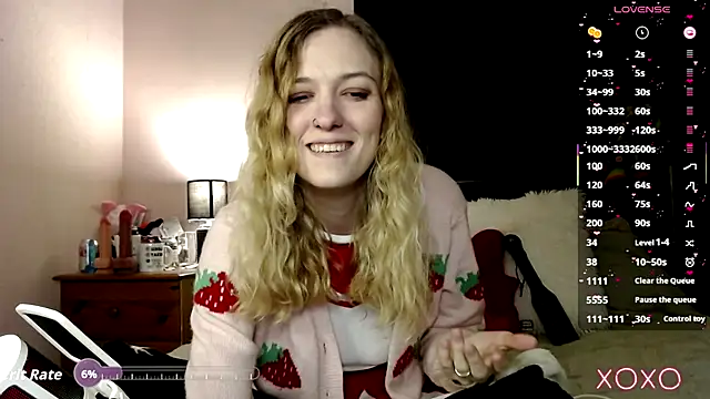 Snapshot of EllieeRose chatting on 24, 9, 2025 EllieeRose online show from 24, 9, 2025