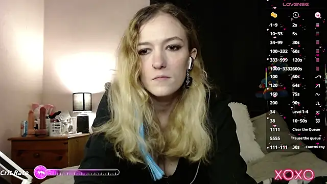 Snapshot of EllieeRose chatting on 27, 9, 2025 EllieeRose online show from 27, 9, 2025