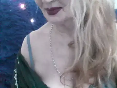 CarlyTreat online show from 31, 12, 2024