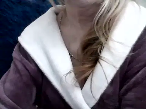 CarlyTreat online show from 11, 1, 2025