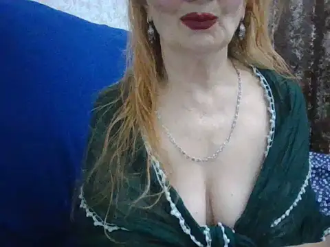 CarlyTreat online show from 19, 9, 2025