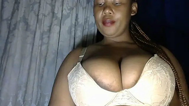 Snapshot of NippleMilkXx chatting on 3, 12, 2025 NippleMilkXx online show from 3, 12, 2025