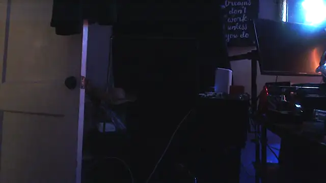 trash4cash online show from 16, 1, 2025