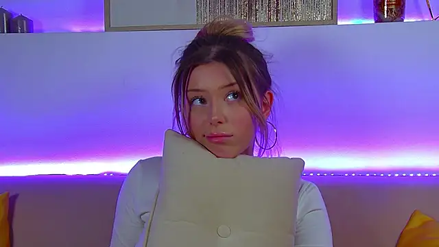 LiliaBianka online show from 28, 2, 2025