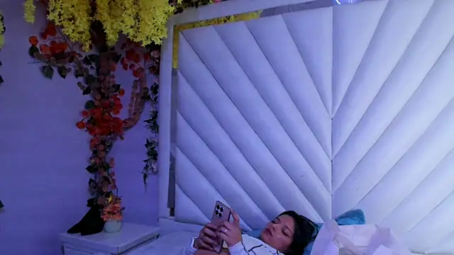 MaddyHudson online show from 26, 2, 2026