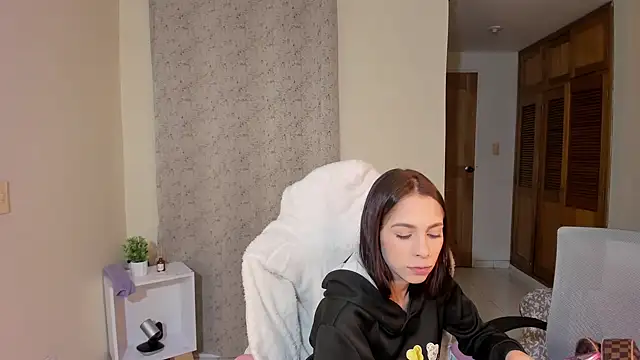 shanakendal2 online show from 11, 2, 2025