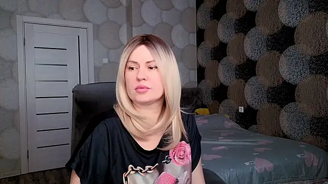 Snapshot of natusik chatting on 14, 12, 2024 natusik online show from 14, 12, 2024