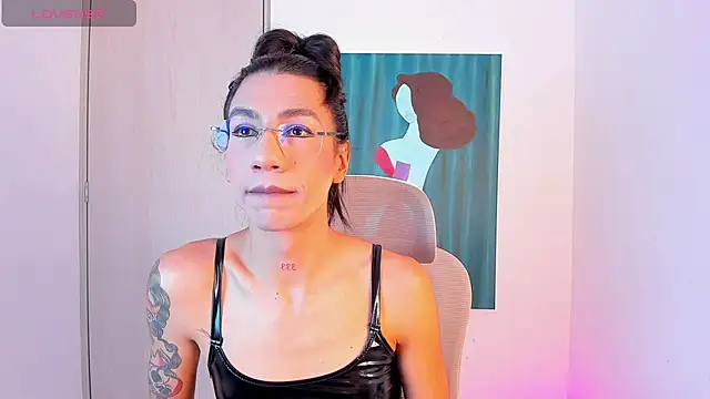 sofiaa grey  online show from 20, 2, 2026