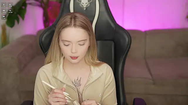 Cassy-Celestial  online show from 30, 10, 2025