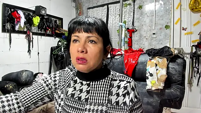 Snapshot of Erlinda-engel chatting on 22, 9, 2025 Erlinda-engel online show from 22, 9, 2025