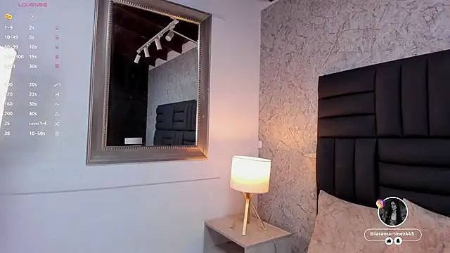 Snapshot of iara_martinez chatting on 12, 10, 2025 iara martinez online show from 12, 10, 2025