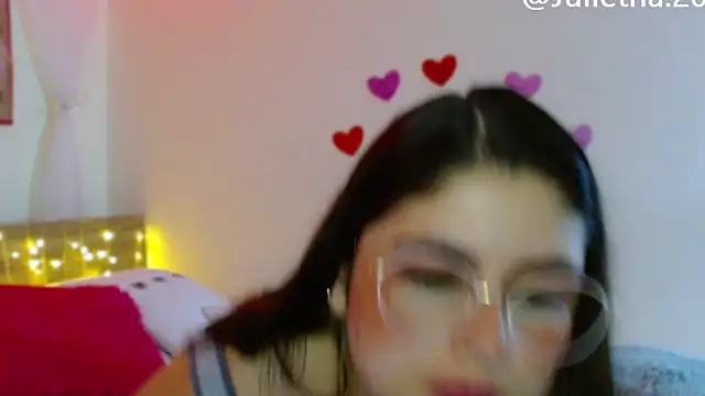 Juliietha servas online show from 12, 2, 2025