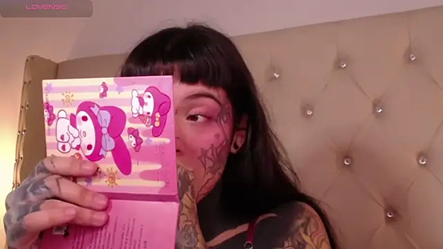 SylveonFox online show from 7, 12, 2024