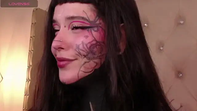 SylveonFox online show from 21, 12, 2024