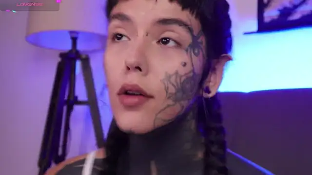 SylveonFox online show from 12, 10, 2025