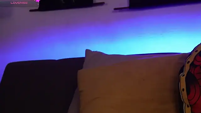 SylveonFox online show from 22, 11, 2025