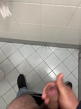 Snapshot of _themask_ chatting on 21, 10, 2025 themask online show from 21, 10, 2025