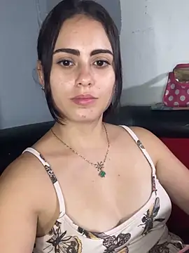 Snapshot of Azuna25 chatting on 29, 4, 2026 Azuna25 online show from 29, 4, 2026