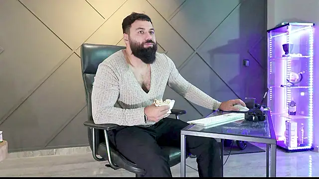 Snapshot of mattmasterss chatting on 5, 12, 2024 mattmasterss online show from 5, 12, 2024