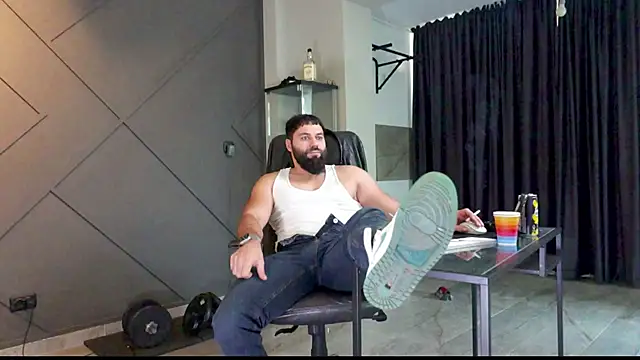 Snapshot of mattmasterss chatting on 6, 1, 2025 mattmasterss online show from 6, 1, 2025