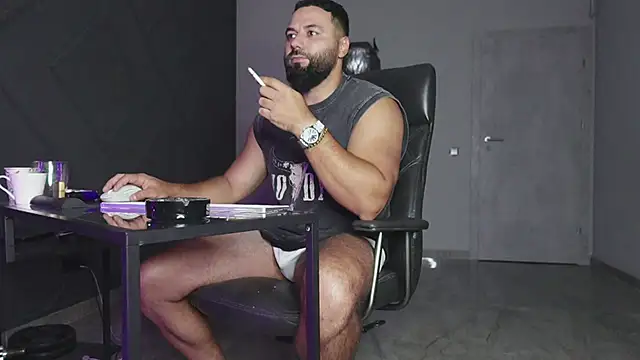 Snapshot of mattmasterss chatting on 2, 10, 2025 mattmasterss online show from 2, 10, 2025