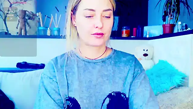  JuliaSpace  online show from 8, 2, 2026