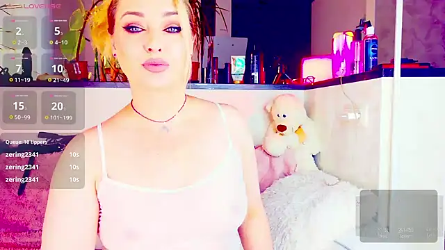 Snapshot of _JuliaSpace_ chatting on 4, 7, 2026 JuliaSpace online show from 4, 7, 2026