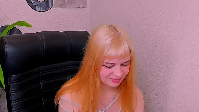 AlicePopsy online show from 8, 3, 2025