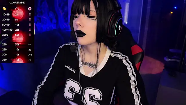 Snapshot of Eva-miller1 chatting on 23, 10, 2025 Eva-miller1 online show from 23, 10, 2025