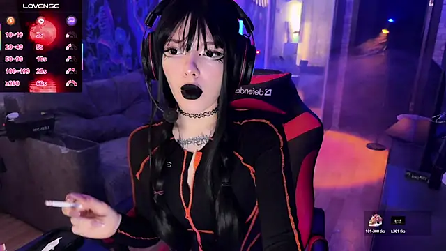 Snapshot of Eva-miller1 chatting on 2, 11, 2025 Eva-miller1 online show from 2, 11, 2025