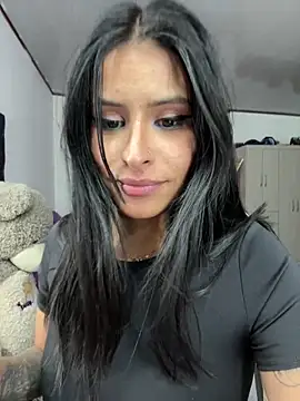 Snapshot of _elektrah chatting on 1, 5, 2026 elektrah online show from 1, 5, 2026