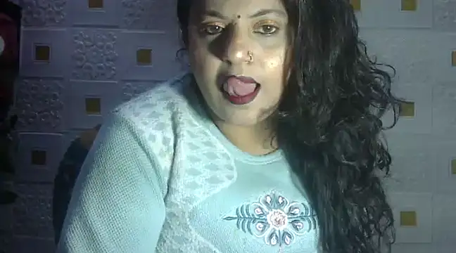 Snapshot of Sexy_komolika chatting on 4, 2, 2025 Sexy komolika online show from 4, 2, 2025