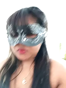 littlequeen77 online show from 18, 1, 2025