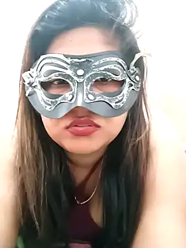 littlequeen77 online show from 22, 2, 2025