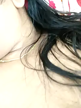 littlequeen77 online show from 28, 2, 2025