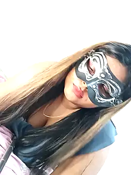 littlequeen77 online show from 2, 3, 2025