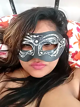 littlequeen77 online show from 2, 3, 2025