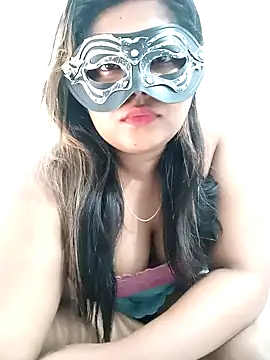 littlequeen77 online show from 15, 3, 2025