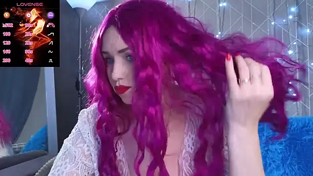 Allure goldennX online show from 14, 3, 2025