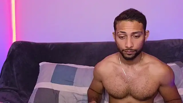 catalina y tylerjhons online show from 24, 1, 2025