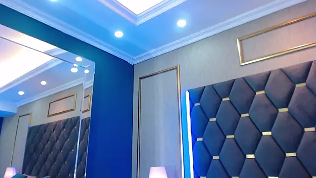 ThaniaJones online show from 16, 11, 2025