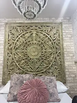 ThaniaJones online show from 13, 3, 2026