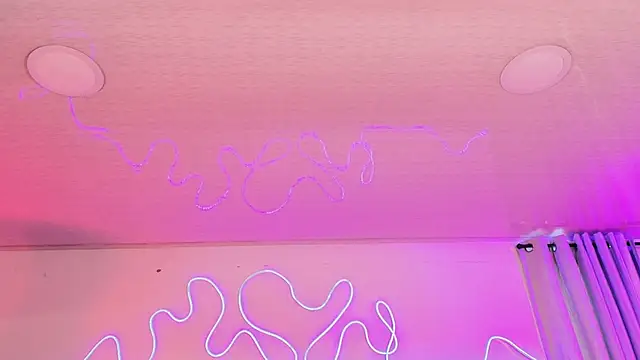 ValleryC online show from 17, 4, 2026