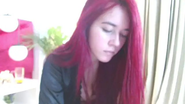 Snapshot of Sophie_ponce chatting on 17, 6, 2026 Sophie ponce online show from 17, 6, 2026