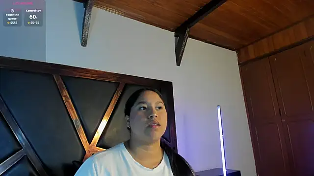 EmiliWilliams online show from 7, 3, 2026