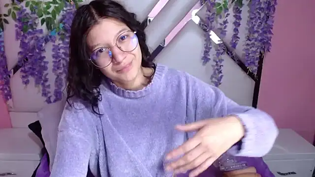 Perla Skinnyy online show from 21, 12, 2024