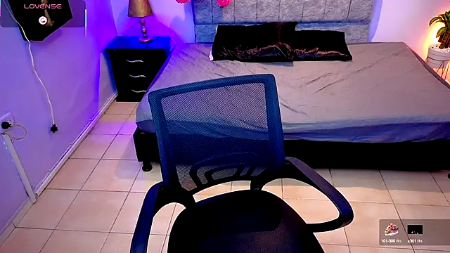 Lana stone  online show from 12, 9, 2025