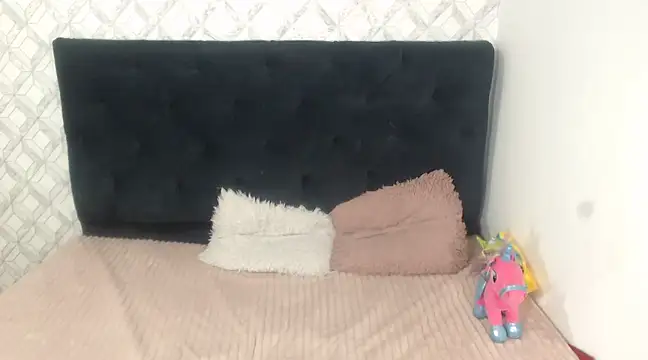 Emma-Wilson online show from 21, 2, 2025